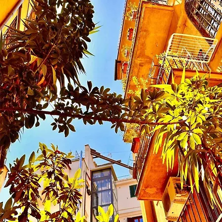 Palazzo Centini Toni - With Style Apartment Rom